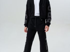 Комплект трикотажный для девочек: толстовка, брюки