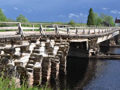 Мост на реке Кене