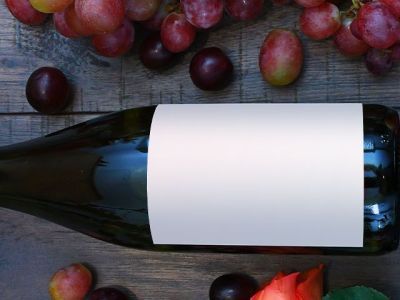 Как выбрать вино в подарок к Новому году