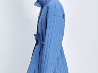 Утепленная куртка на кулиске с воротником-стойкой