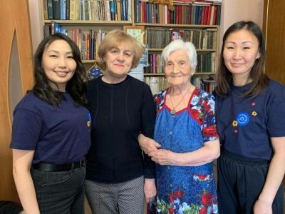 В Якутии почтальоны доставили ветеранам свыше 2 000 писем от Президента РФ