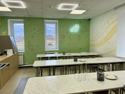 Начальник Управления образования посетил обновленную столовую Табагинской школы / ЯСИА   