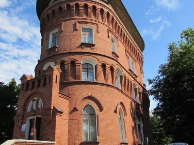 Здание бывшей водонапорной башни