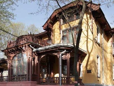 История особняка: От купеческого дома до культурного центра