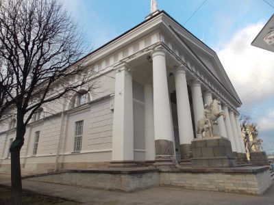 Манеж