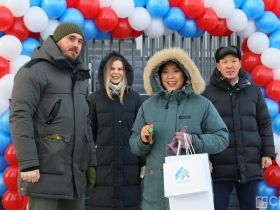 В Якутске специалистам передали ключи от доступного арендного жилья