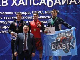 В Усть-Алданском улусе выявили победителей турнира по хапсагаю памяти Иннокентия Халдеева