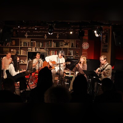 Дубровский Band с участием Олега Сакмарова