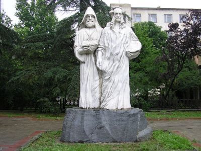 Памятник братьям Айвазовским