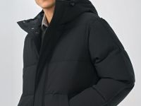 Утеплённая куртка с капюшоном и накладными карманами, Черный