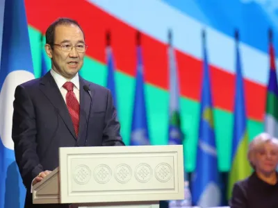 Глава Якутии заявил о необходимости повышения зарплат муниципальным работникам