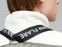 Утепленная куртка с капюшоном