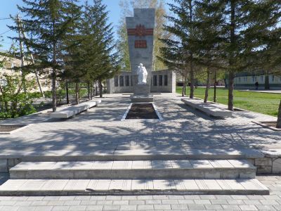 Памятник воинам-землякам, погибшим в годы Великой Отечественной войны (1941-1945 гг.)
