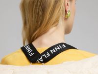 Удлиненный пуховик с капюшоном