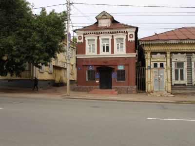 Кирпичный дом усадьбы Шамовых
