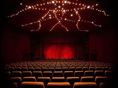 Билеты на Я — Сима (Пятый театр) / Театр | Афиша | ИнфоТаймс