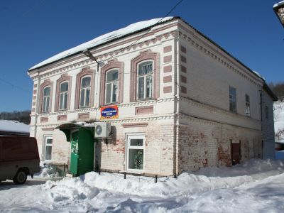 Флигель с торговым помещением