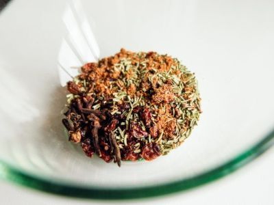 Врач-эндокринолог Сюракшина озвучила полезные и вредные свойства мускатного ореха