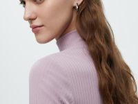 Джемпер с коротким рукавом и воротником-стойкой