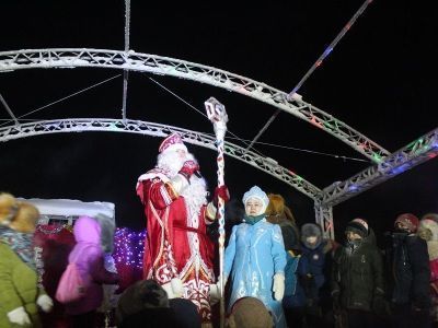 В Среднеколымске зажглась новогодняя ёлка