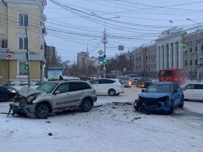 Восьмилетний ребенок получил травму позвоночника в ДТП в Якутске