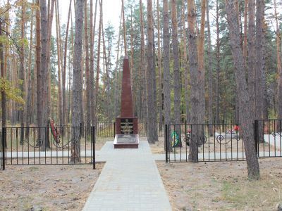 Братская могила № 435