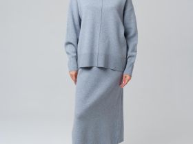 Комплект трикотажный для женщин: джемпер, юбка