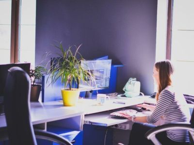 Роспотребнадзор назвал оптимальную для здоровья температуру воздуха дома и на работе