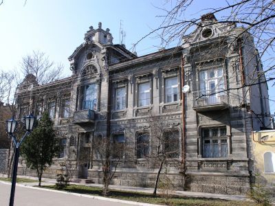 Дом, в котором жил караимский гахам С.М.Шапшал