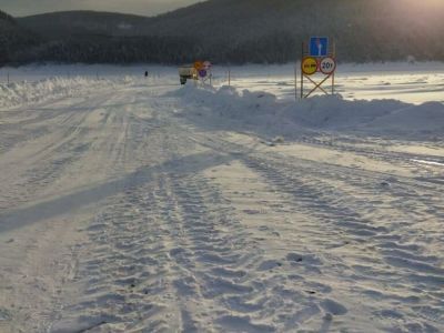 В Ленском районе Якутии на зимнике автодороги "Умнас" снизили грузоподъемность