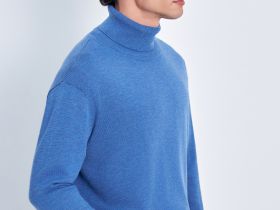 Водолазка прямого силуэта