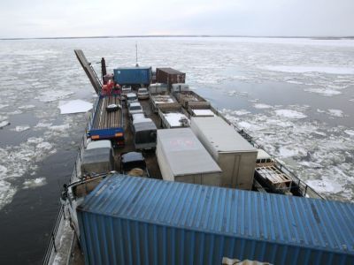 С 22 октября сократят число паромов на переправе Якутск — Нижний Бестях