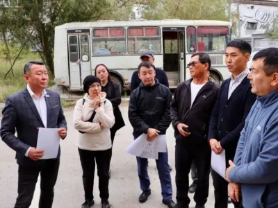 Министр ЖКХ и энергетики Якутии проверил ход капремонта многоквартирных домов в Якутске