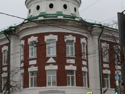 Здание, где на гуманитарном факультете Пермского университета работали Б.Д. Греков, М.В. Птуха, С.П. Обнорский, Л.А. Булаховский и др.