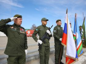 В Якутске стартовали военно-полевые сборы центра «Воин» для школьников и студентов