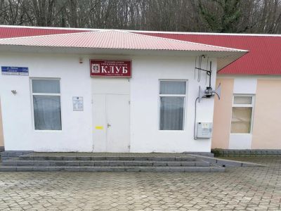 Клуб села Текос