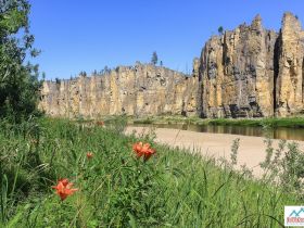 "Золотые Скалы реки Синяя". Синские, Ленские Столбы