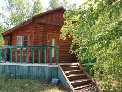 Сотрудники нацпарка «Ленские столбы» охраняют домик первого президента Якутии