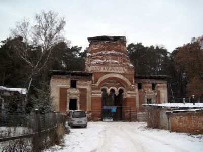 Ворота парадные с надвратной колокольней