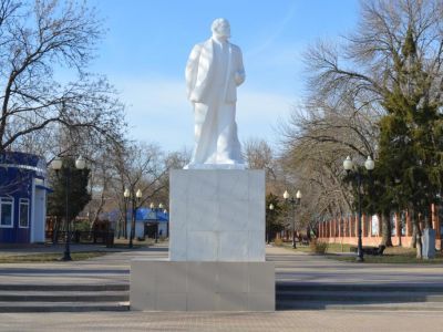 Памятник В.И. Ленину