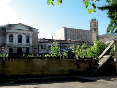 Главный дом (в основе палаты XVII в.), конец XVIII в., XIX в., начало XX в. Здесь 12 июля 1792 года родился поэт П.А.Вяземский, долгое время жил историк Н.М.Карамзин