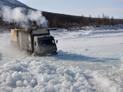 На автодорогах севера Якутии введены ограничения и запреты