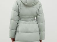 Утепленное пальто с поясом