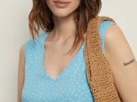 Сарафан силуэта трапеция с v-образным вырезом