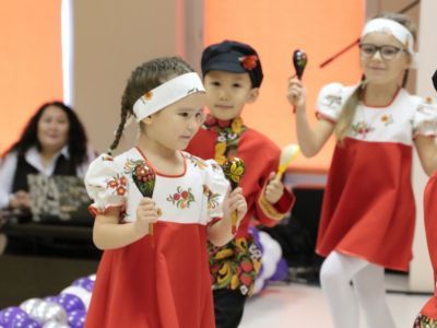 Воспитатели принимали поздравления