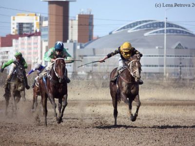 Конные скачки на приз Героя России Александра Колесова провели в Якутске