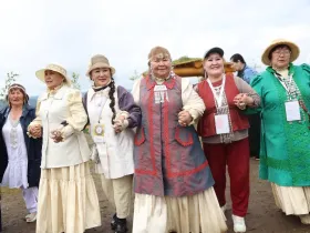 Более 100 запевал осуохай участвуют в конкурсе на Ысыхе Олонхо