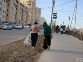 В Якутске более тысячи студентов вышли на субботник в память о бойце СВО