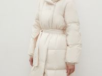 Пуховое пальто с капюшоном и поясом
