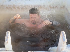 Мир холода и здоровья: якутский боец ММА рассказал о закаливании и силе духа